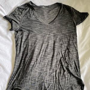 Lululemon V neck T shirt